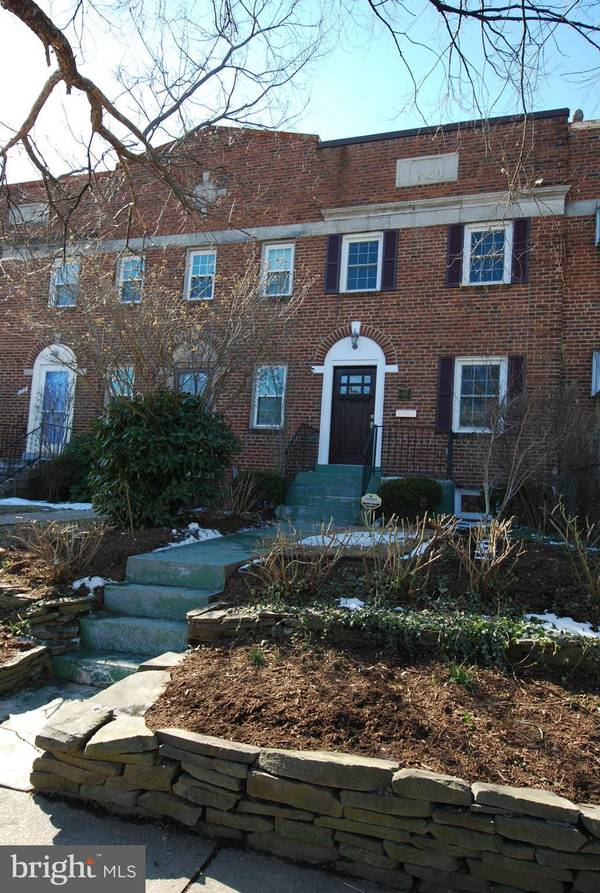 1142 COLONIAL AVE, Alexandria, VA 22314