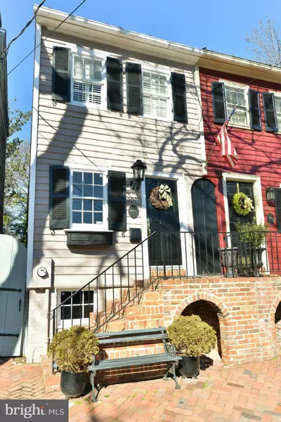 207 WOLFE ST, Alexandria, VA 22314