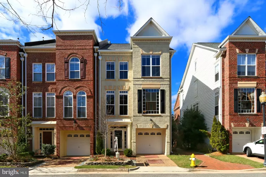 5238 BRAWNER PL, Alexandria, VA 22304