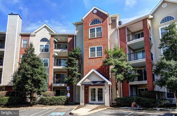 3313 WYNDHAM CIR #1205, Alexandria, VA 22302