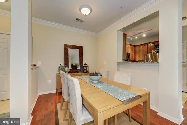 Alexandria, VA 22304,4852 EISENHOWER AVE #339