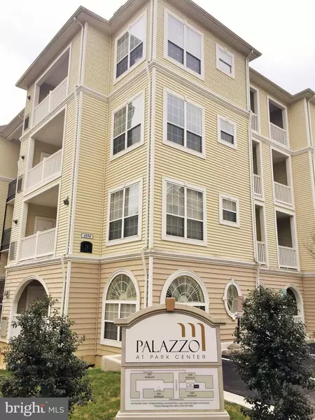 4550 STRUTFIELD LN #2220, Alexandria, VA 22311