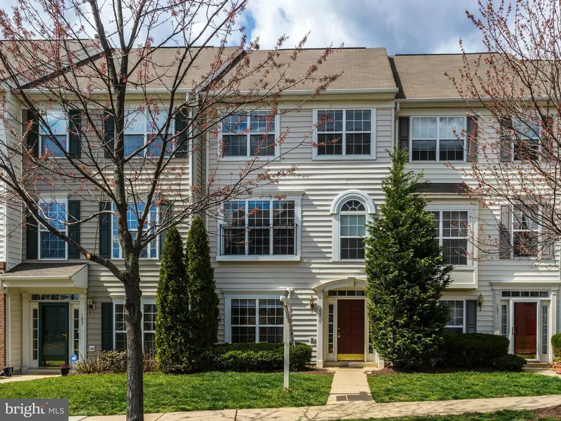 105 CAMERON PARKE PL, Alexandria, VA 22304