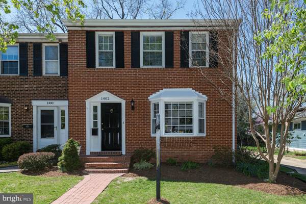 1402 WAYNE ST, Alexandria, VA 22301