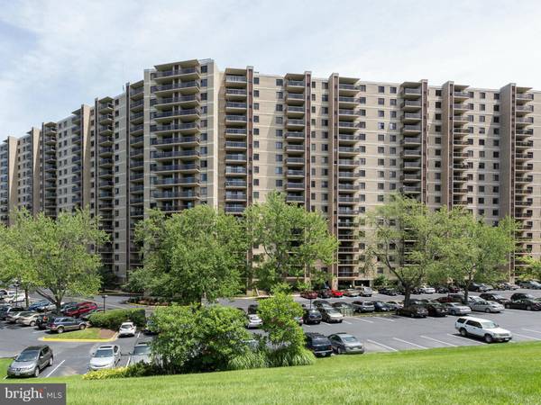 205 YOAKUM PKWY #1119, Alexandria, VA 22304