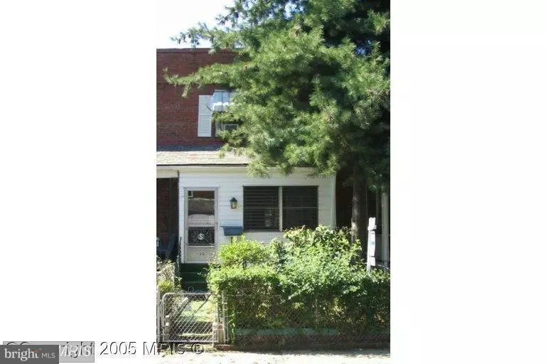 135 WESMOND DR, Alexandria, VA 22305