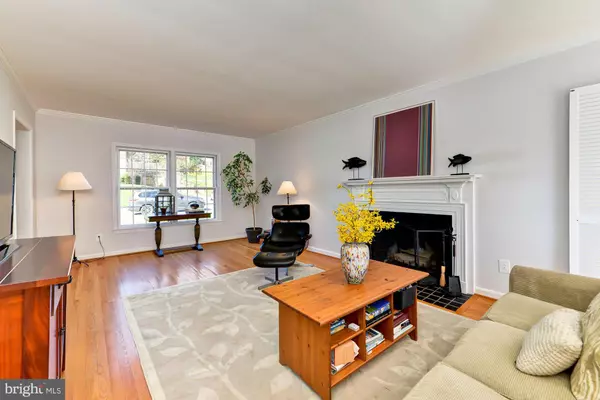 Alexandria, VA 22314,501 CANTERBURY LN