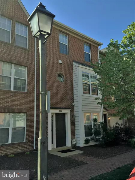 806 FAYETTE ST, Alexandria, VA 22314