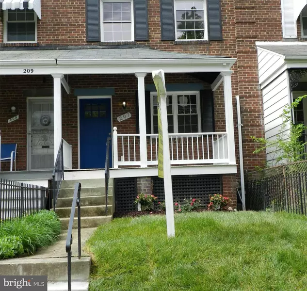 207 EVANS LN, Alexandria, VA 22305