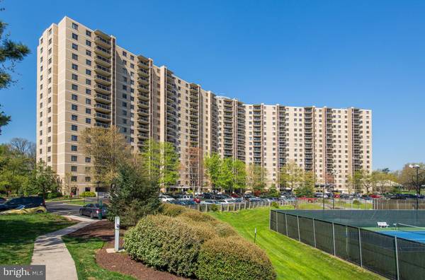 307 YOAKUM PKWY #1812, Alexandria, VA 22304