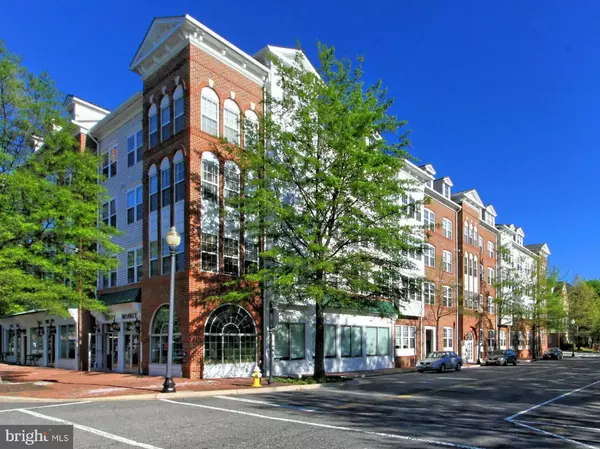 171 SOMERVELLE ST #101, Alexandria, VA 22304