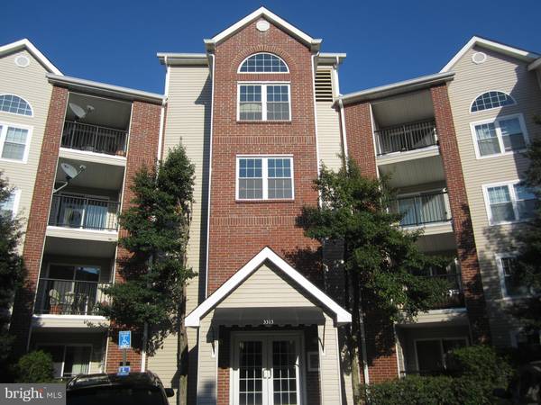 3313 WYNDHAM CIR #3207, Alexandria, VA 22302