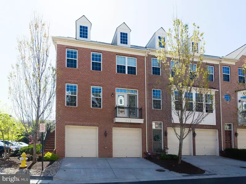 529 TRIADELPHIA WAY, Alexandria, VA 22312