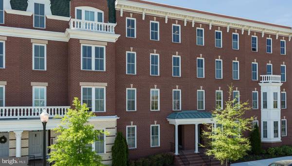 2408 POTOMAC AVE #102, Alexandria, VA 22301