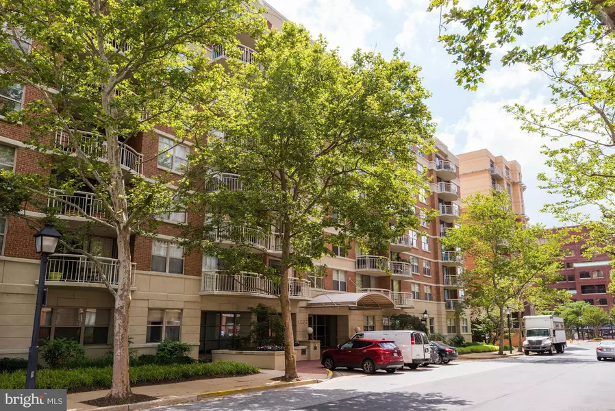 1200 BRADDOCK PL #413, Alexandria, VA 22314