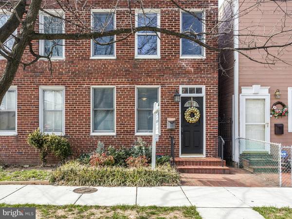 902 N COLUMBUS ST, Alexandria, VA 22314