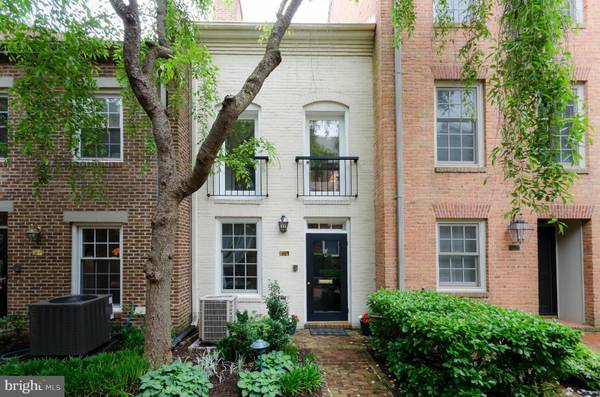 1128 PITT ST, Alexandria, VA 22314