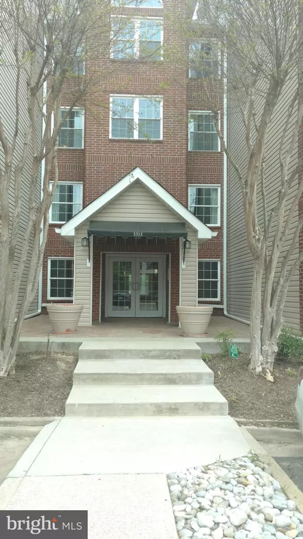 3315 WYNDHAM CIR #4236, Alexandria, VA 22302