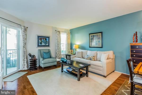 3311 WYNDHAM CIR #1192, Alexandria, VA 22302