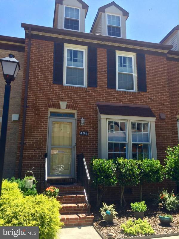 404 GLEBE RD W, Alexandria, VA 22305