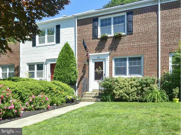 28 MOUNT VERNON AVE, Alexandria, VA 22301