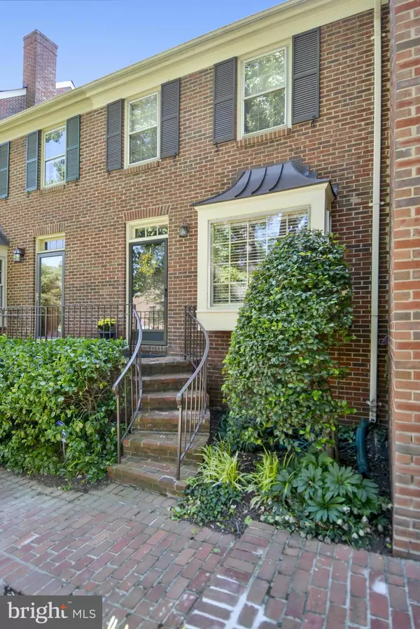 1106 MICHIGAN CT, Alexandria, VA 22314