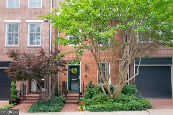 1116 PITT ST N, Alexandria, VA 22314