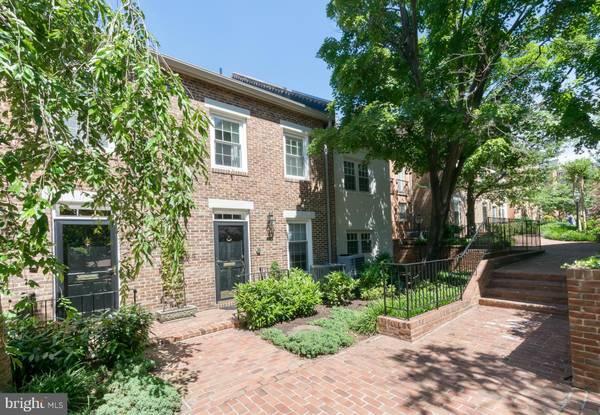 1166 PITT ST, Alexandria, VA 22314