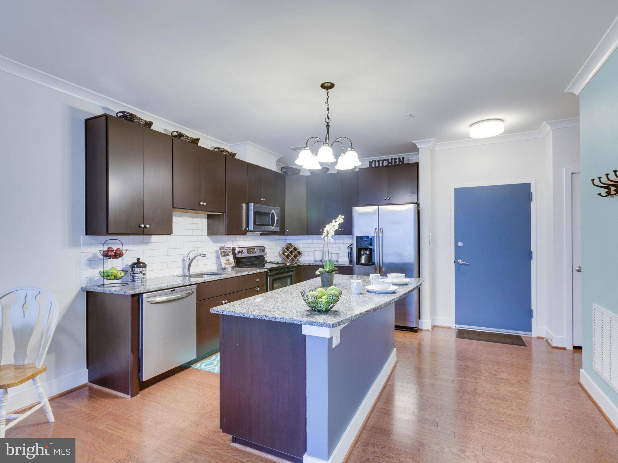 Alexandria, VA 22314,815 PATRICK ST N #104