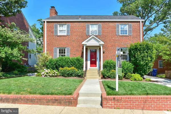 2403 CAMERON MILLS RD, Alexandria, VA 22302