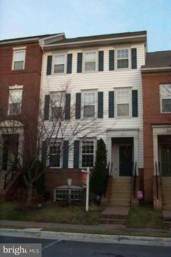 1633-A HUNTING CREEK DR, Alexandria, VA 22314