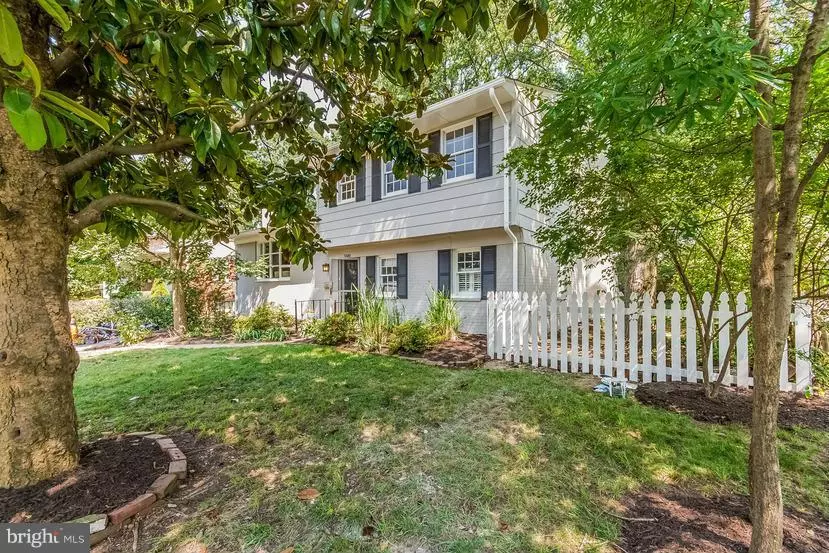 5549 GARY AVE, Alexandria, VA 22311