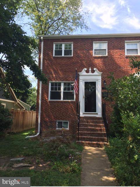 102 CLIFF ST, Alexandria, VA 22301