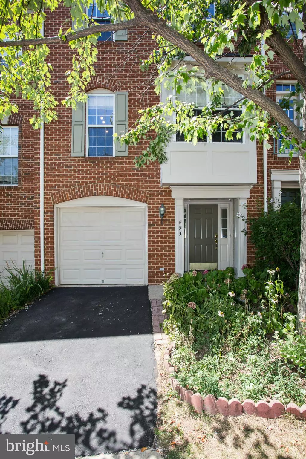 Alexandria, VA 22304,433 STANTON PL