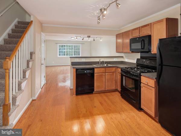 1405 VAN DORN ST N #B, Alexandria, VA 22304