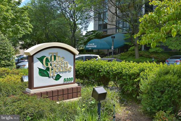 5300 HOLMES RUN PKWY #612, Alexandria, VA 22304