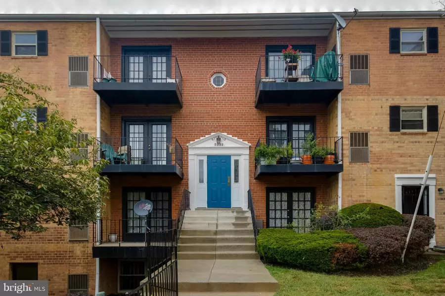 5933 QUANTRELL AVE #104, Alexandria, VA 22312