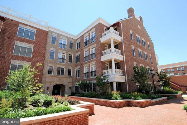 540 SECOND ST #405, Alexandria, VA 22314