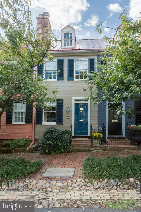 116 WOLFE ST, Alexandria, VA 22314