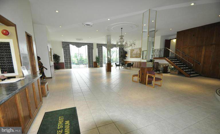 Alexandria, VA 22304,4600 DUKE ST #414