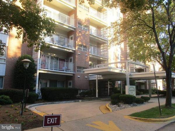 5250 VALLEY FORGE DR #508, Alexandria, VA 22304