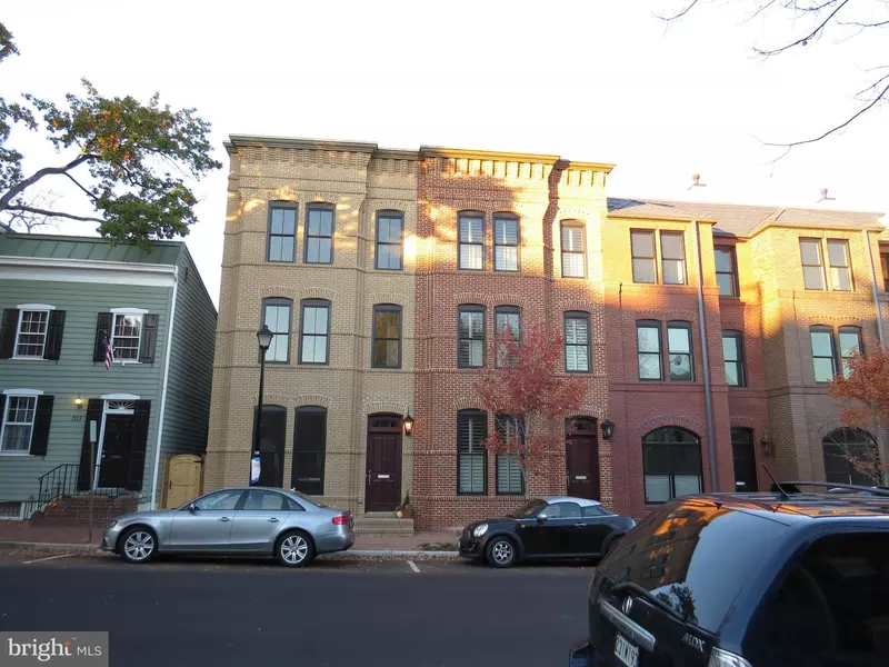 513 ORONOCO ST, Alexandria, VA 22314