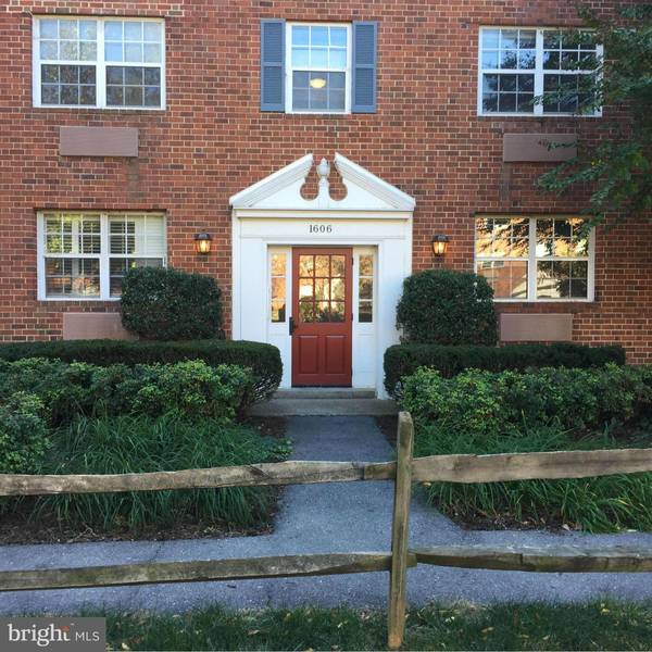 1606 ABINGDON DR #202, Alexandria, VA 22314