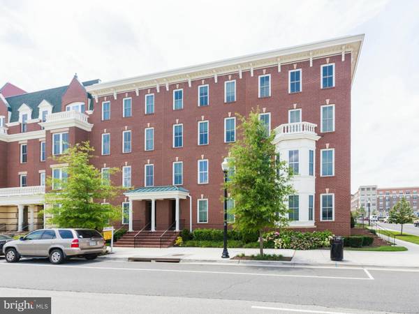 2410 POTOMAC AVE #102, Alexandria, VA 22301