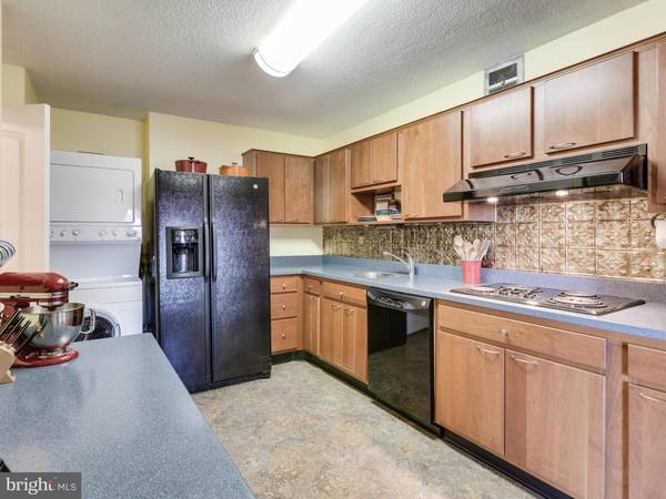 307 YOAKUM PKWY #1526, Alexandria, VA 22304