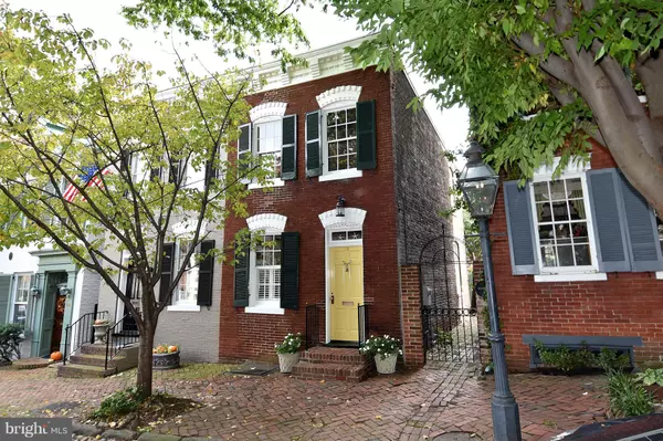 112 PRINCE ST, Alexandria, VA 22314