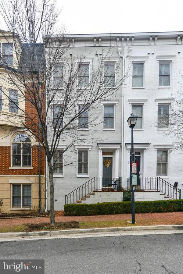 404 ORONOCO ST, Alexandria, VA 22314