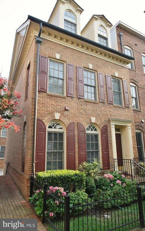 416 COOK ST, Alexandria, VA 22314