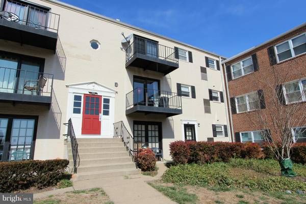 438 ARMISTEAD ST #304, Alexandria, VA 22312