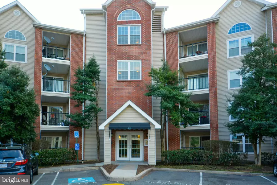 3313 WYNDHAM CIR #2209, Alexandria, VA 22302